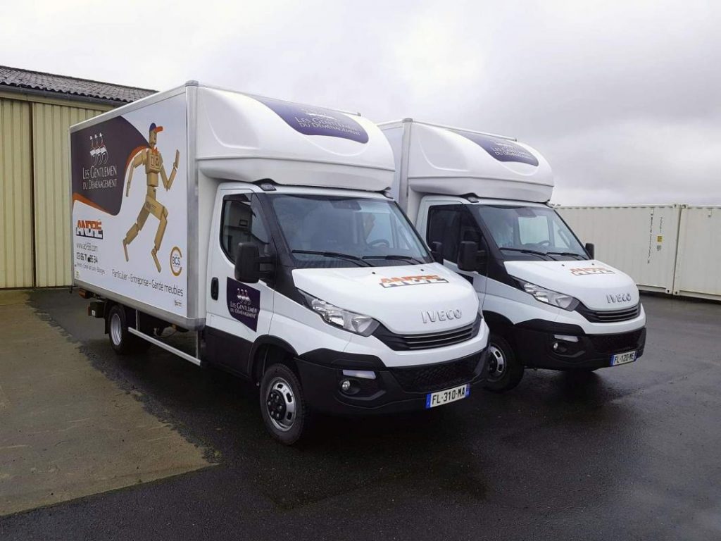 Location de camion avec chauffeur déménageur - Les Gentlemen du Déménagement
